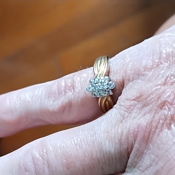 14k Gold Diamond Ring